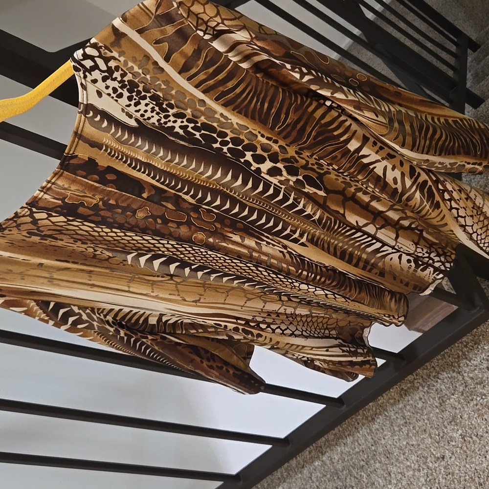 Animal Print Top - Picture 7 of 7